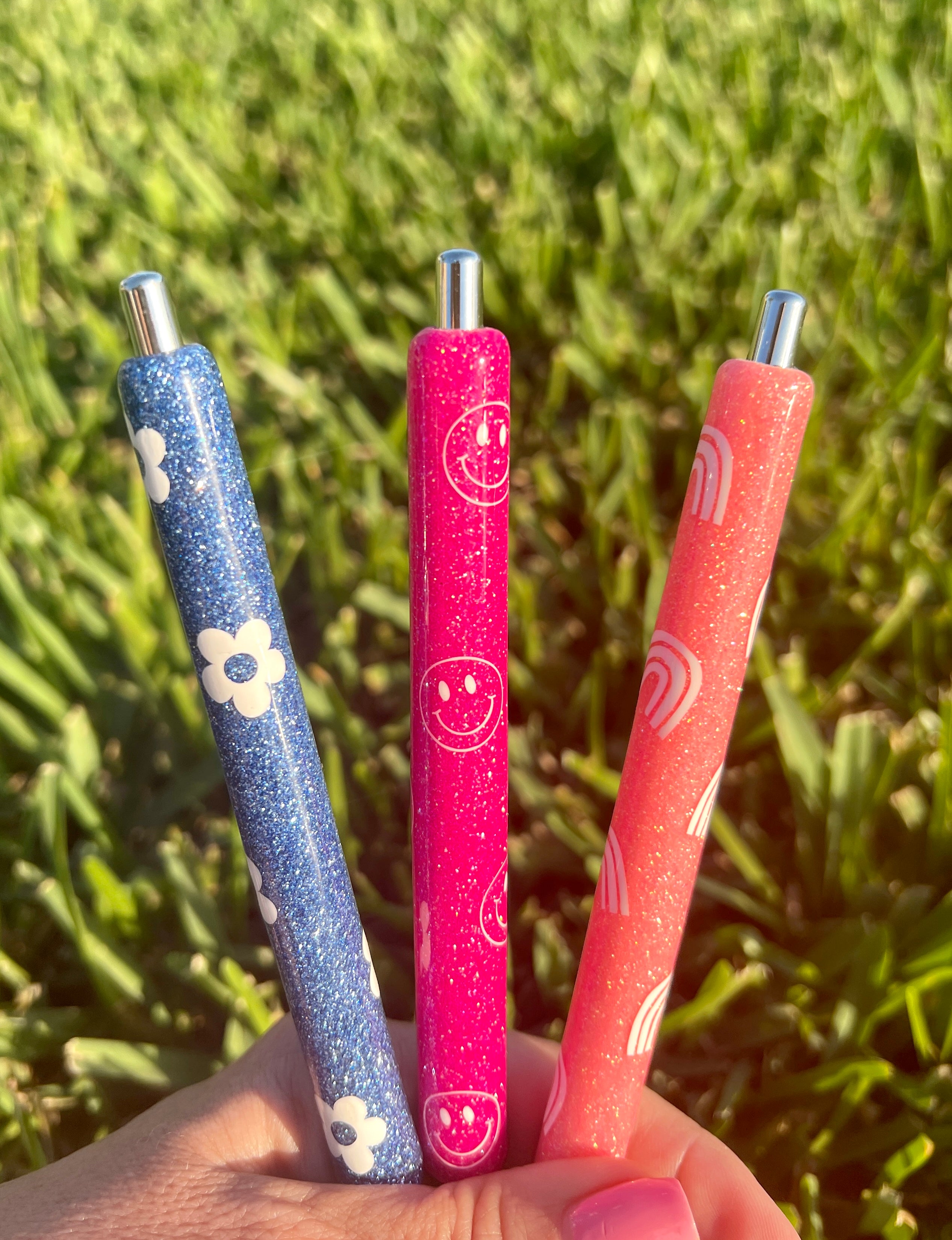 Smiley Face, Rainbow, Daisy Glitter Pen//Refillable Pen